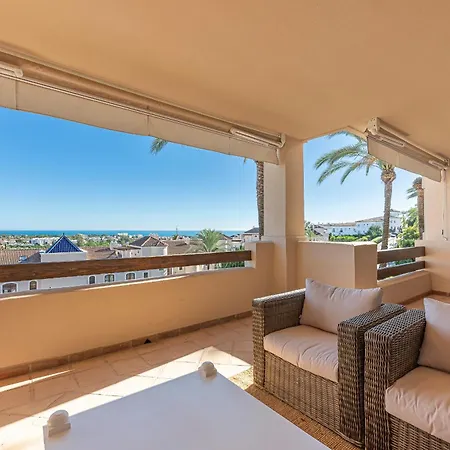 Lägenhet Sea View El Paraiso Estepona